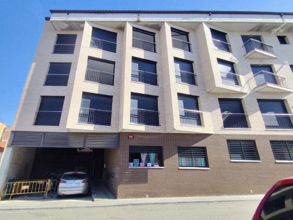 house for sale in c serral 22 piera barcelona